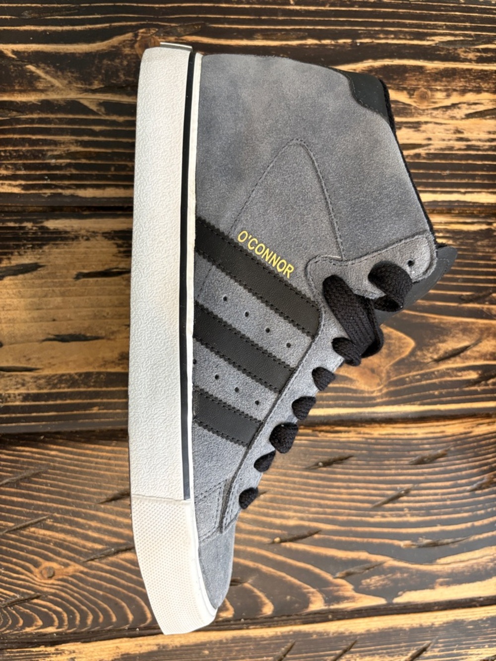 CONNOR Men's Gray Suede High-Top Sneakers with Black Accents